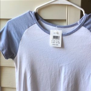Brandy Melville Tee